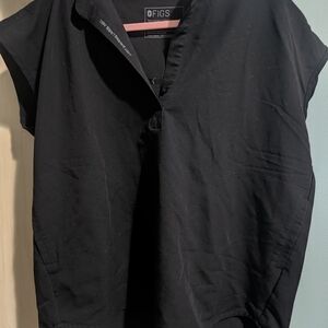 FIGS Men's Black Shirt